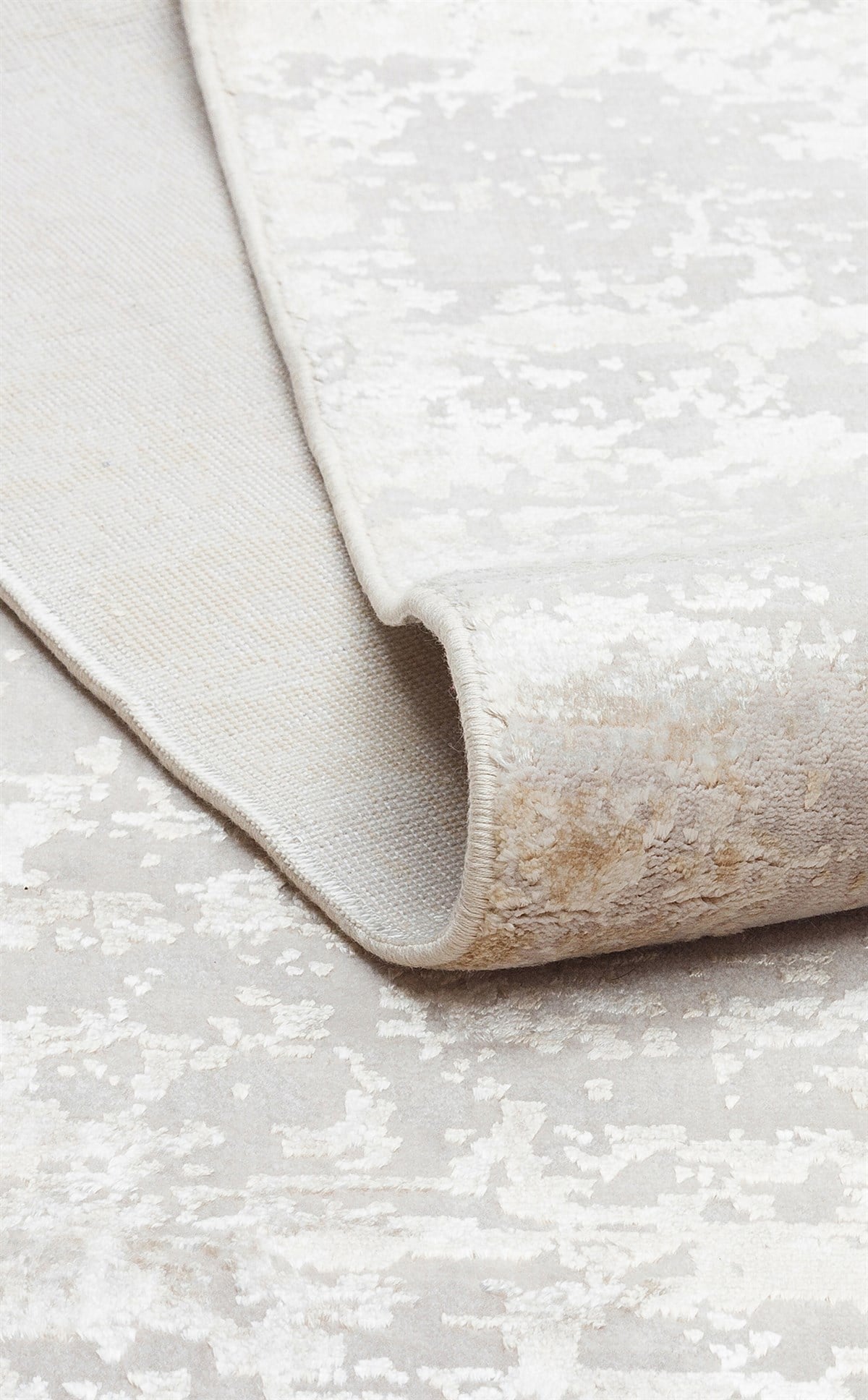 CORDOBA NEW DB 01 BEIGE NW Parlak Yüksek Alçak Dokulu Modern Makine Halısı