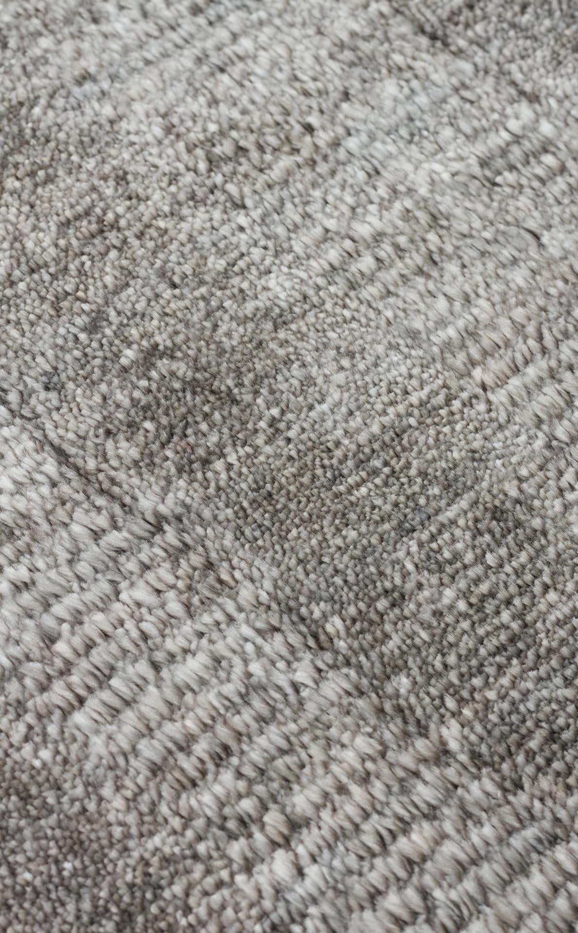 GESSI GES 01 ANTHRACITE Özel Hav Vermeyen ve Kolay Temizlenebilir Tencel Kullanılarak El Emeği ile Özel Tezgahlarda Üretilen Modern Kara Tezgah Halısı
