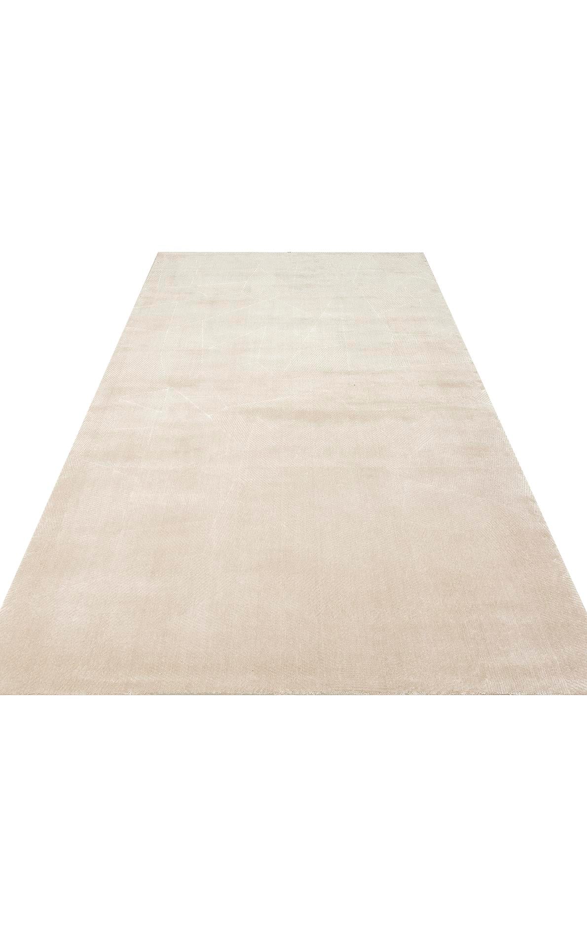MAJESTY MJ 04 BEIGE Düz Desenli El Emeği ile Özel Tezgahlarda Üretilen Yün Viskon Tencel Uşak Halısı