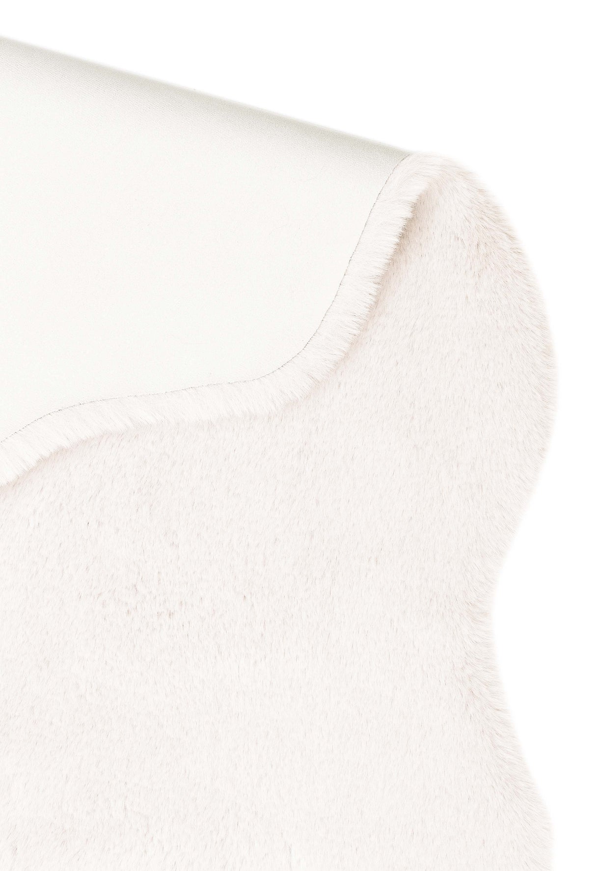 MOLLIS PLAIN MLS PLAIN SINGLE L.BEIGE Yumuşak Tuşeli Yıkanabilir Kaymaz Tabanlı Suni Kürk