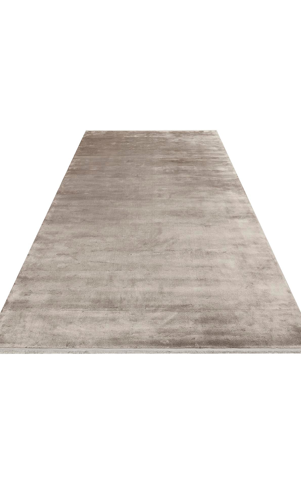 VELVET VT PLAIN SILVER Düz Renk El Emeği ile Özel Tezgahlarda Üretilen Viskon Uşak Halısı