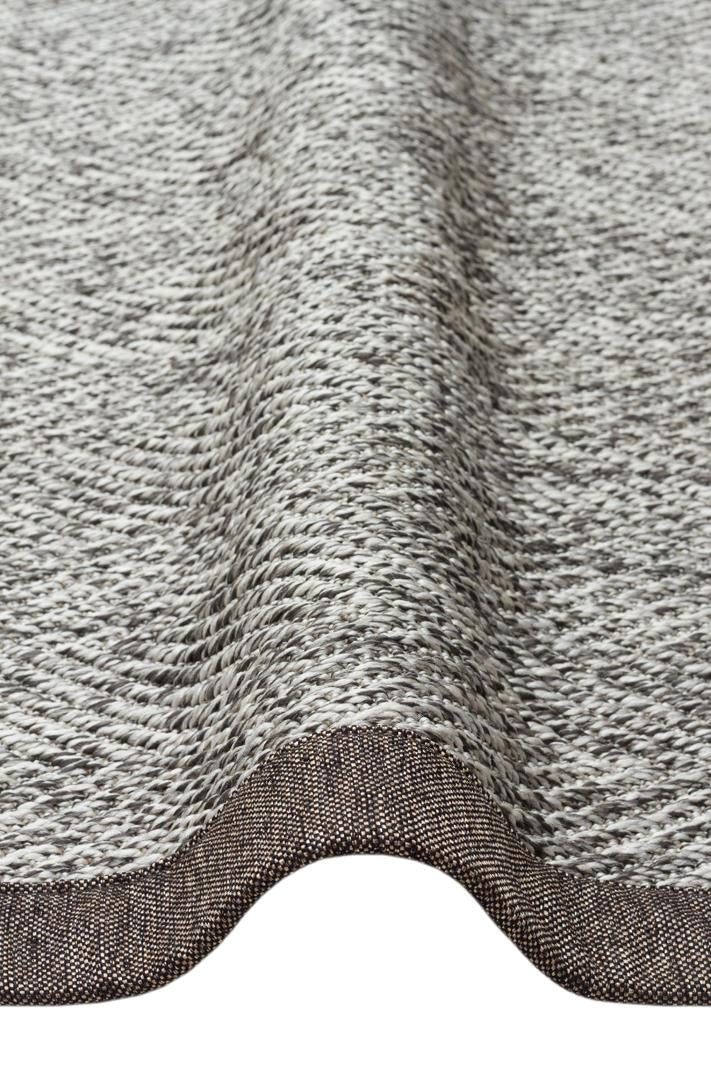 VENTURA SISAL VNT 2704 GREY BRD DARK MIX İç ve Dış Mekan Kullanımına Uygun Hav Vermeyen Kolay Temizlenebilir Sisal Görünümlü Halı