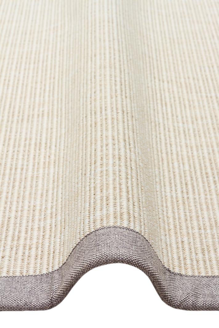 VENTURA SISAL VNT 2706 CREAM BRD GREY İç ve Dış Mekan Kullanımına Uygun Hav Vermeyen Kolay Temizlenebilir Sisal Görünümlü Halı