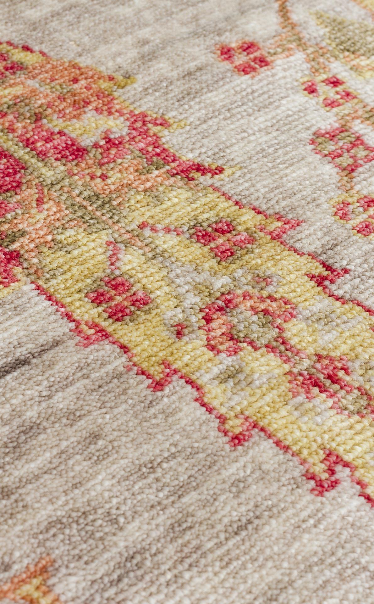 ZARA ZR 08 BEIGE AUTUMN Otantik Desenli Özel Hav Vermeyen ve Kolay Temizlenebilir Tensel Kullanılarak El Emeği ile Özel Tezgahlarda Üretilen Modern Uşak Halısı