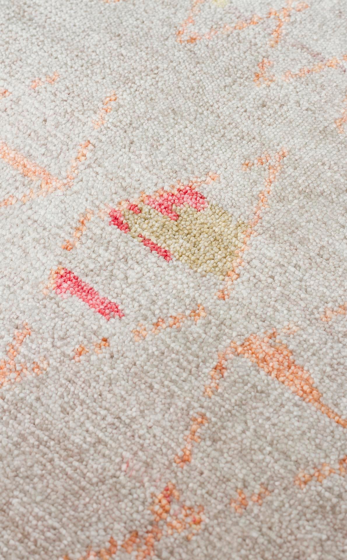 ZARA ZR 15 BEIGE AUTUMN Otantik Desenli Özel Hav Vermeyen ve Kolay Temizlenebilir Tensel Kullanılarak El Emeği ile Özel Tezgahlarda Üretilen Modern Uşak Halısı