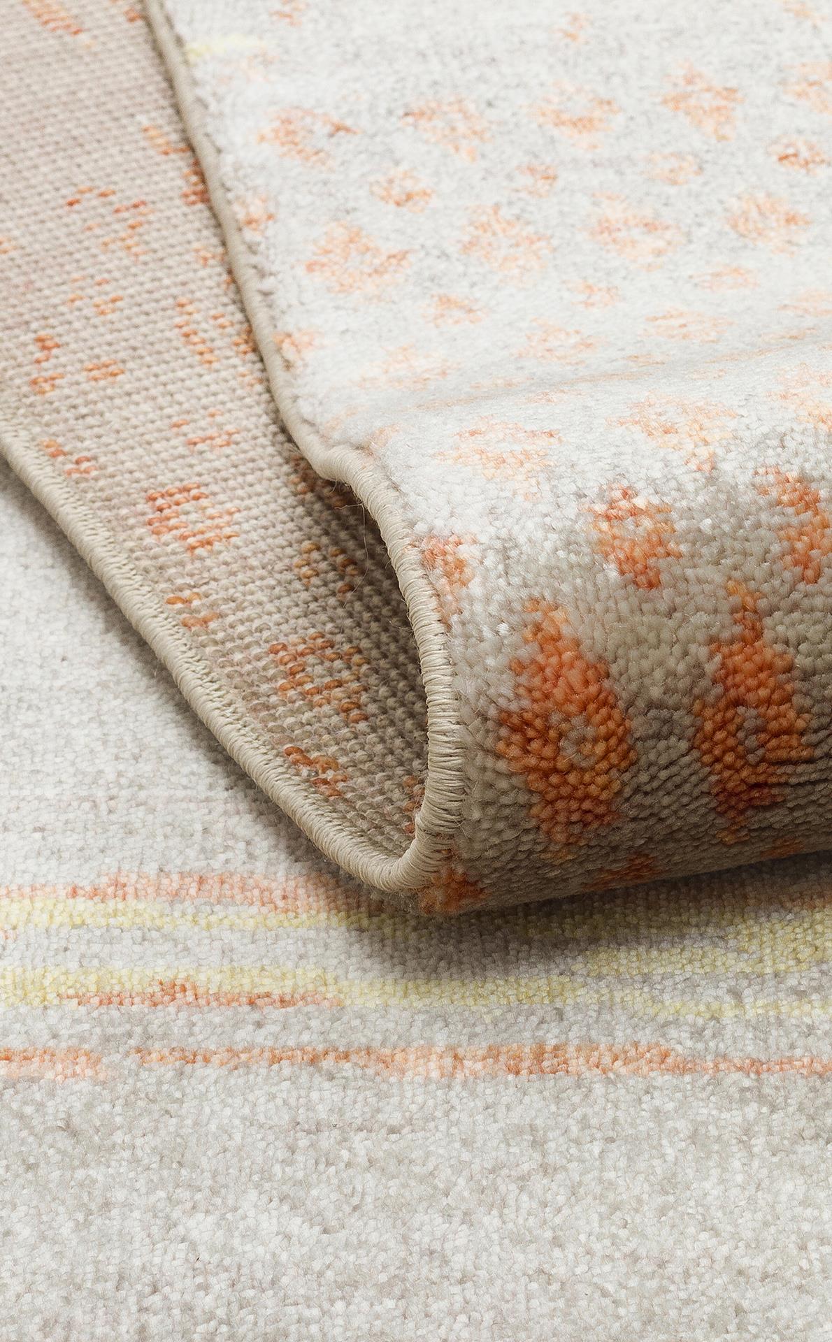 ZARA ZR 15 BEIGE AUTUMN Otantik Desenli Özel Hav Vermeyen ve Kolay Temizlenebilir Tensel Kullanılarak El Emeği ile Özel Tezgahlarda Üretilen Modern Uşak Halısı