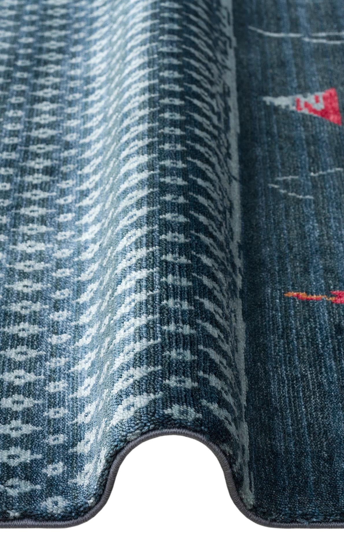 ZARA ZR 15 NAVY MULTY Otantik Desenli Özel Hav Vermeyen ve Kolay Temizlenebilir Tensel Kullanılarak El Emeği ile Özel Tezgahlarda Üretilen Modern Uşak Halısı
