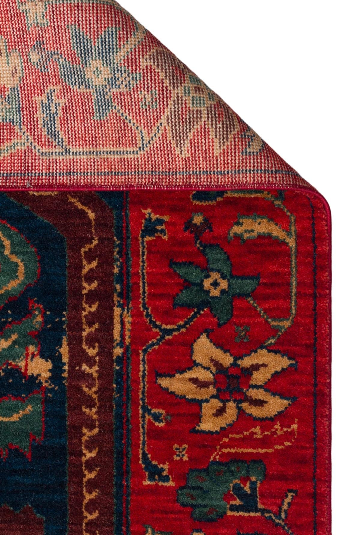 KADIM KDM 05 RED VINTAGE  Anadolu Motiflerine Sahip Yeni Zellanda Yünü İle Üretilen El Emeği Yüksek Kara Tezgah Halısı