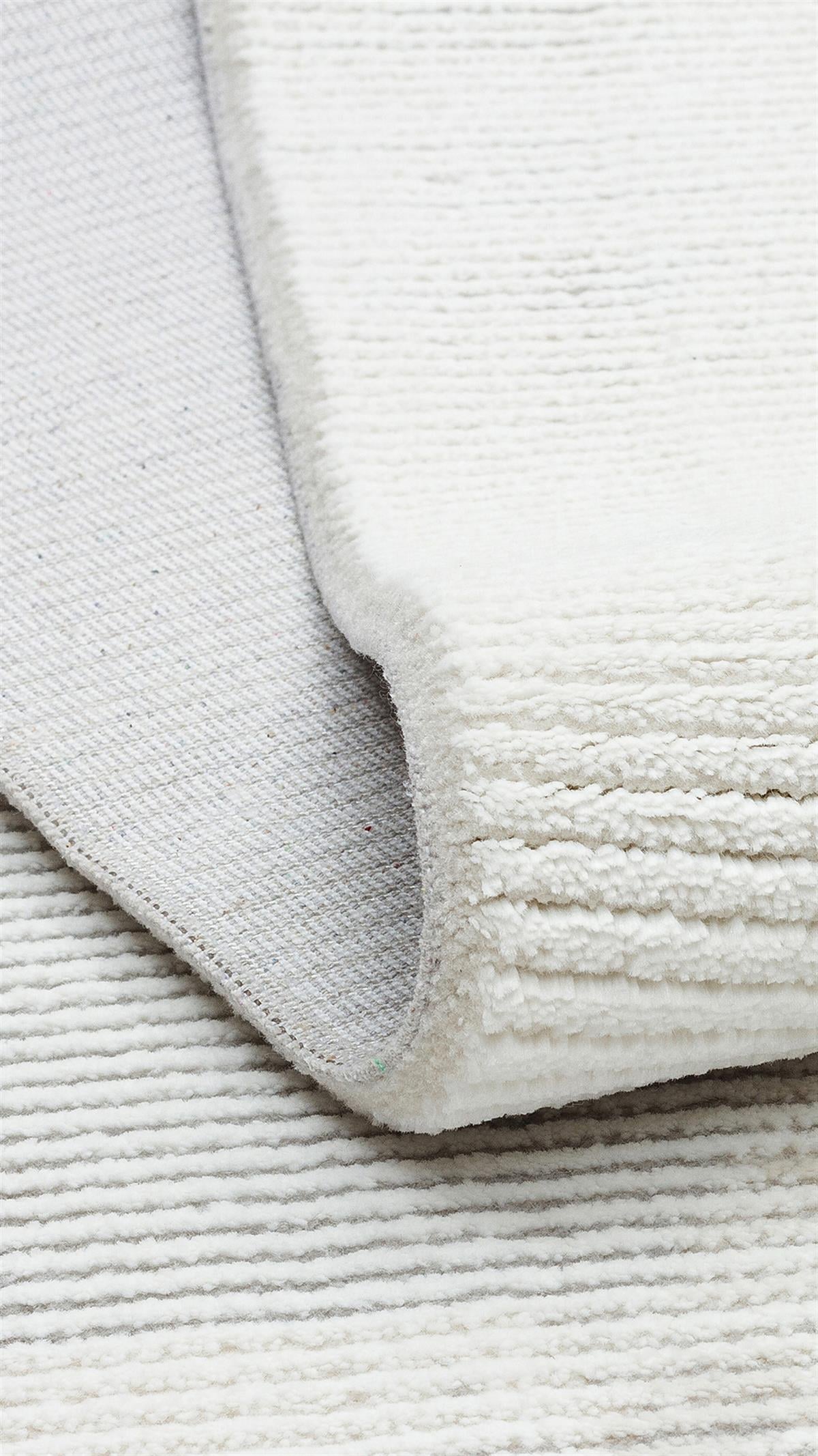 LAGOS XW LGS 21 CREAM BEIGE XW  Hav Toz Vermez Eskitme Desenli Modern Makine Halısı