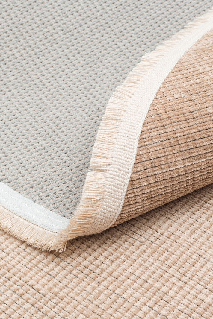 LIZA KILIM LIZ 01 VIZON Q  Hav Toz Vermez Kaymaz Tabanlı Yıkanabilir Düz Renk Kilim