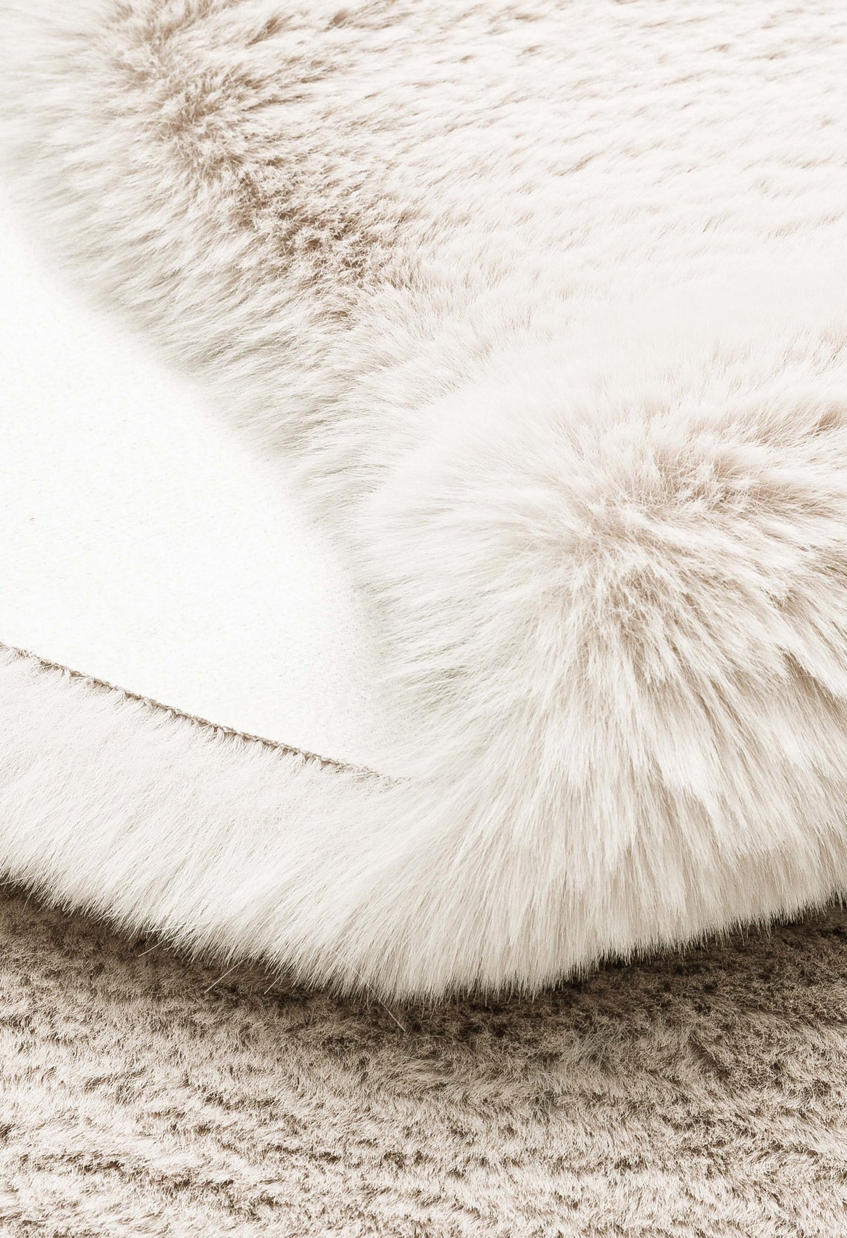 MOLLIS PLAIN MLS PLAIN QUARD L.BEIGE  Yumuşak Tuşeli Yıkanabilir Kaymaz Tabanlı Suni Kürk