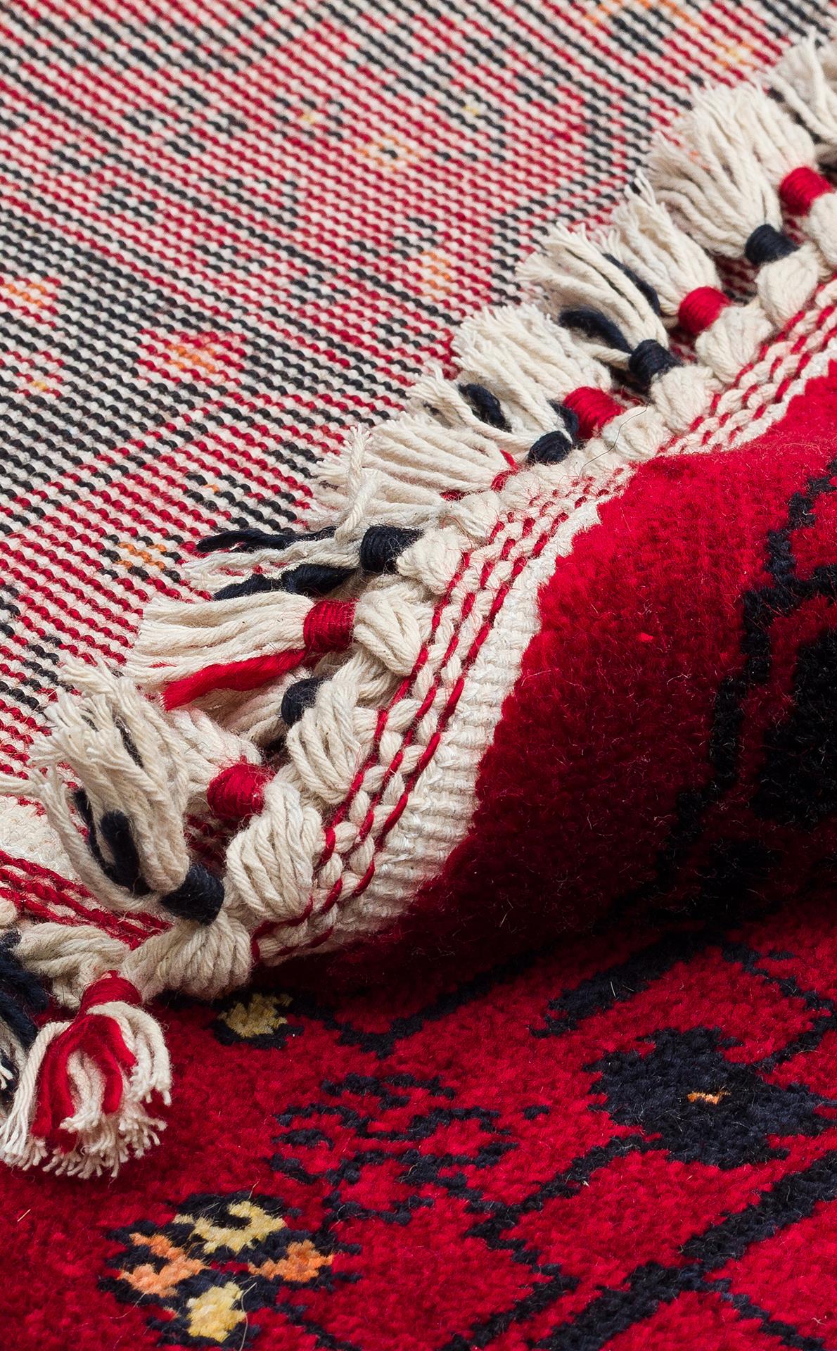 NOSTALJI 959 RED Q  Afgan / Yağcıbedir Desenli El Emeği ile Özel Tezgahlarda Üretilen Tensel Uşak Halısı