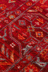 PIETRA PTA 21 RED  Sıcak Renk Tonlarını Etnik Desenler ile Buluşturan Yumuşak Tuşeli Makine Halısı