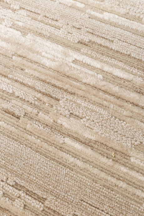 RIVERA RVR 01 BEIGE  Modern ve Klasik Desenli Yüksek Alçak Çift Boyutlu Dokumaya Sahip Yumuşak Tuşeli Makine Halısı