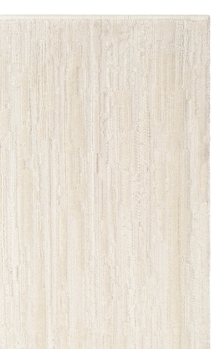 RIVERA RVR 01 WHITE  Modern ve Klasik Desenli Yüksek Alçak Çift Boyutlu Dokumaya Sahip Yumuşak Tuşeli Makine Halısı