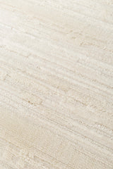 RIVERA RVR 01 WHITE  Modern ve Klasik Desenli Yüksek Alçak Çift Boyutlu Dokumaya Sahip Yumuşak Tuşeli Makine Halısı