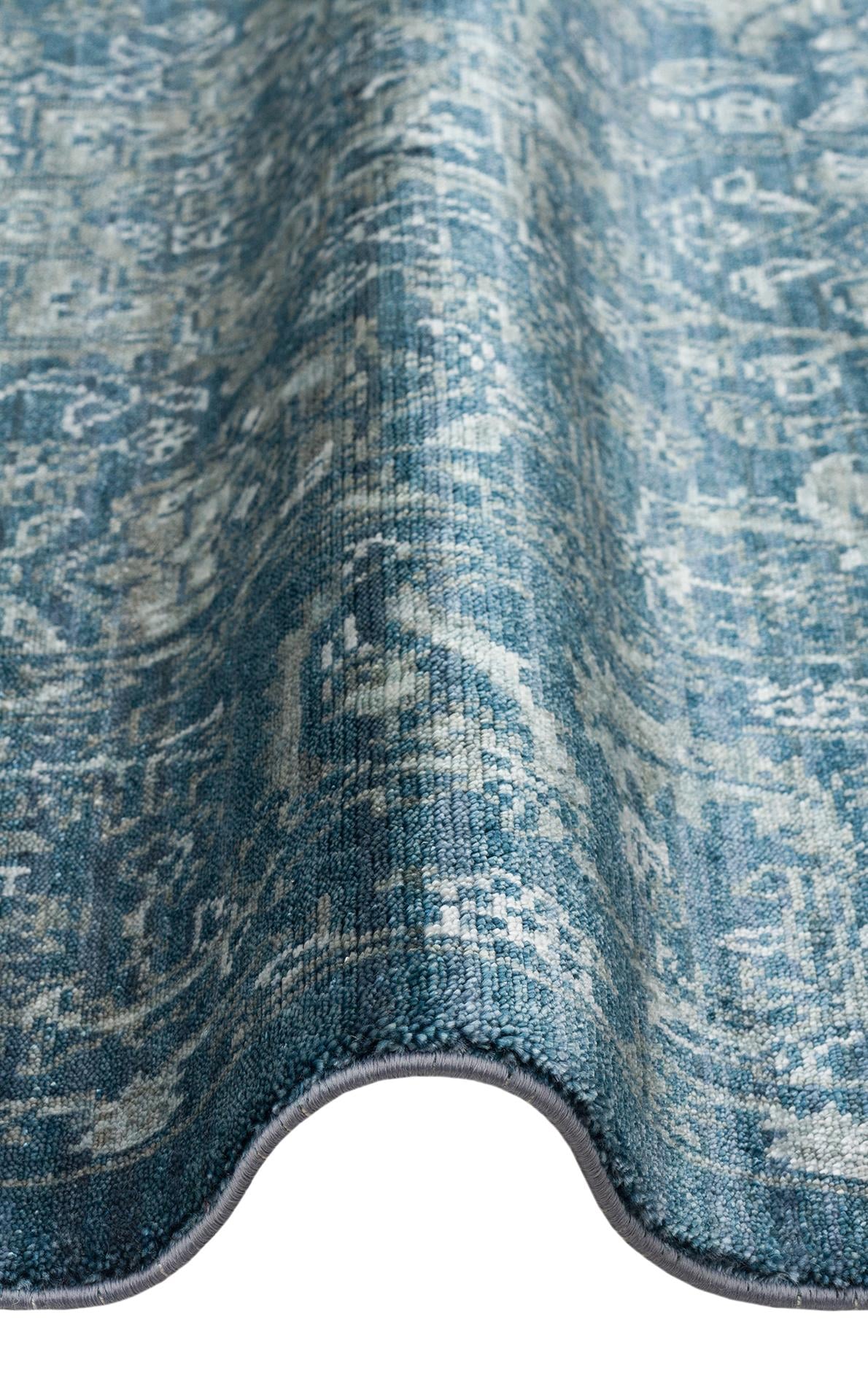 TAFTAN TF 02 NAVY  Pakistan Overdyed Tarzı Özel Hav Vermeyen ve El Emeği ile Özel Tezgahlarda Üretilen Uşak Halısı