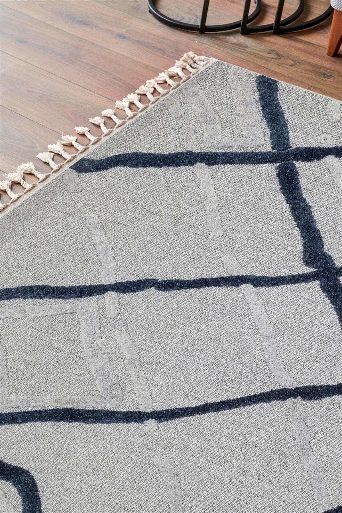 TERAZZO TRZ 03 GREY NAVY  Hav Toz Vermez Yumuşak Dokulu Etnik Örgü Desenlere Sahip Modern İskindinav Halı