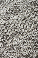 VENTURA SISAL VNT 2704 GREY BRD DARK MIX  İç ve Dış Mekan Kullanımına Uygun Hav Vermeyen Kolay Temizlenebilir Sisal Görünümlü Halı