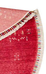 ZARA ZR 06 RED Q  Otantik Desenli Özel Hav Vermeyen ve Kolay Temizlenebilir Tensel Kullanılarak El Emeği ile Özel Tezgahlarda Üretilen Modern Uşak Halısı