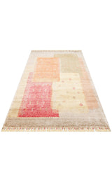 ZARA ZR 07 BEIGE AUTUMN  Otantik Desenli Özel Hav Vermeyen ve Kolay Temizlenebilir Tensel Kullanılarak El Emeği ile Özel Tezgahlarda Üretilen Modern Uşak Halısı