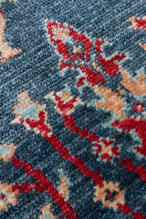 ZARA ZR 08 NAVY TURQUOISE Otantik Desenli Özel Hav Vermeyen ve Kolay Temizlenebilir Tensel Kullanılarak El Emeği ile Özel Tezgahlarda Üretilen Modern Uşak Halısı