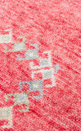 ZARA ZR 20 RED MULTY  Otantik Desenli Özel Hav Vermeyen ve Kolay Temizlenebilir Tensel Kullanılarak El Emeği ile Özel Tezgahlarda Üretilen Modern Uşak Halısı
